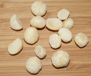 Macadamia-Nüsse, geröstet + gesalzen